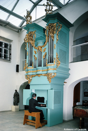 428-Haydn Organ in Eisenstadt Hungary.jpg